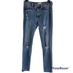 KanCan USA Distressed Womens Skinny Jeans with Zipper Pockets, W9/28